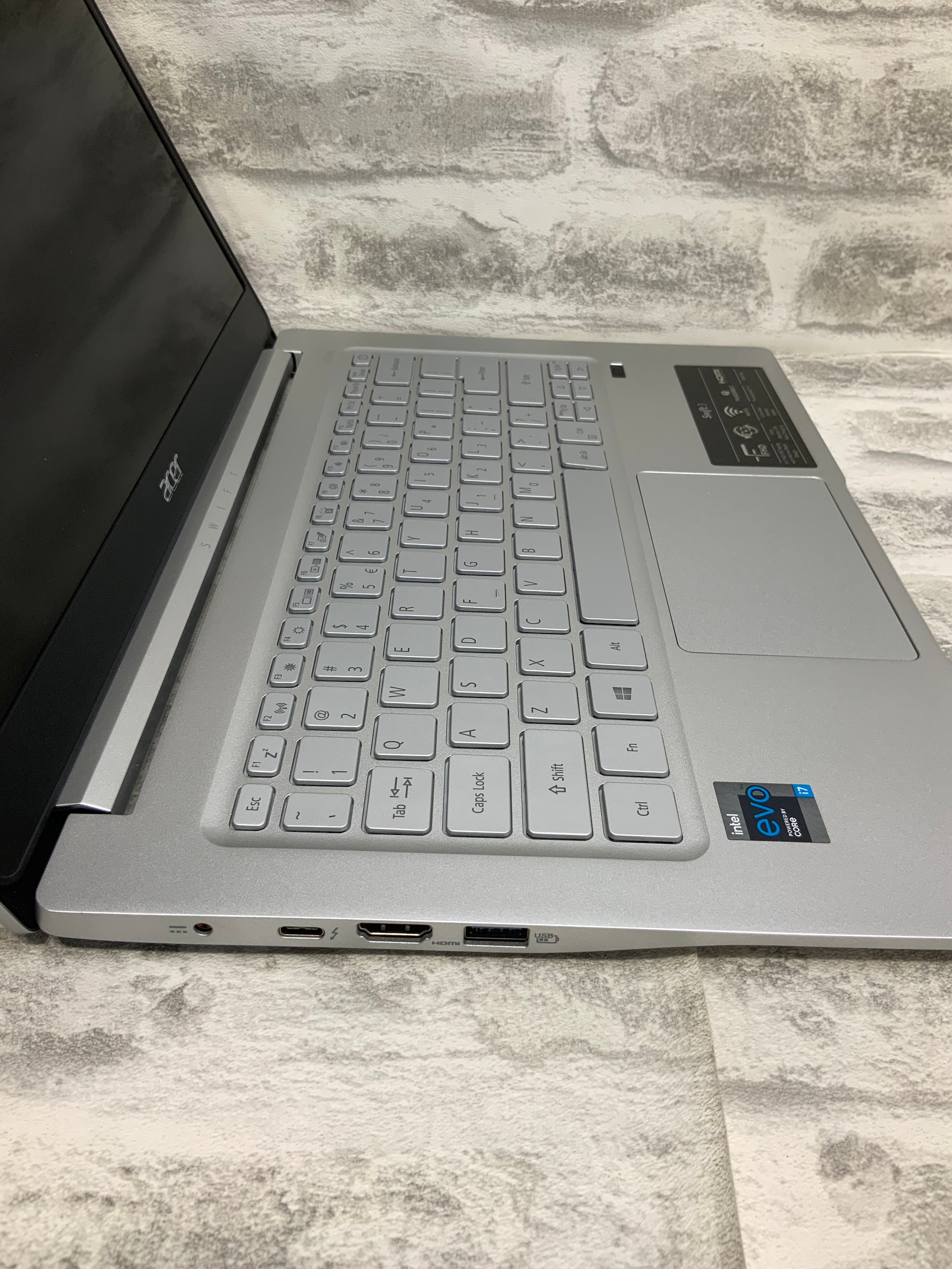 Acer Swift 3 Intel Evo Thin & Light Laptop, 14" Full HD (7532112675054)